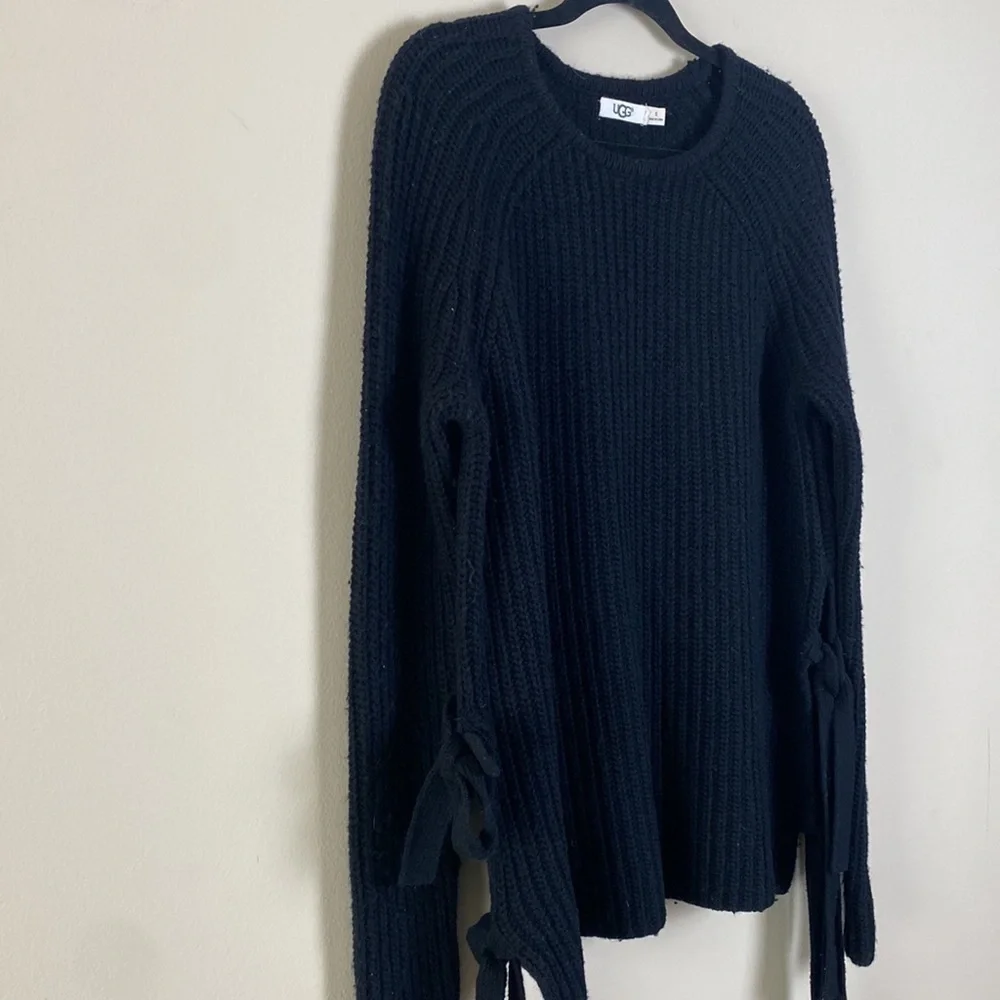 Ugg Wool Lace Up Side Crew Neck Black Knit Sweater sz Small